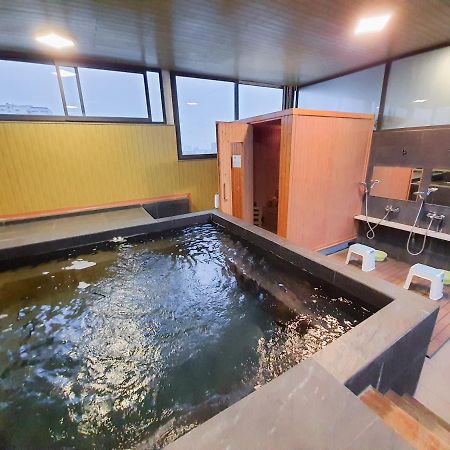 Cherry Hotel 1 Ханой Екстериор снимка